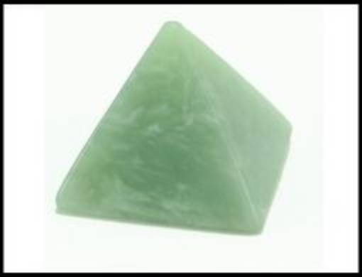 afbeelding van Edelsteenpiramide jade