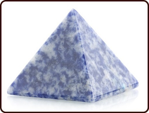 afbeelding van Edelsteenpiramide sodaliet